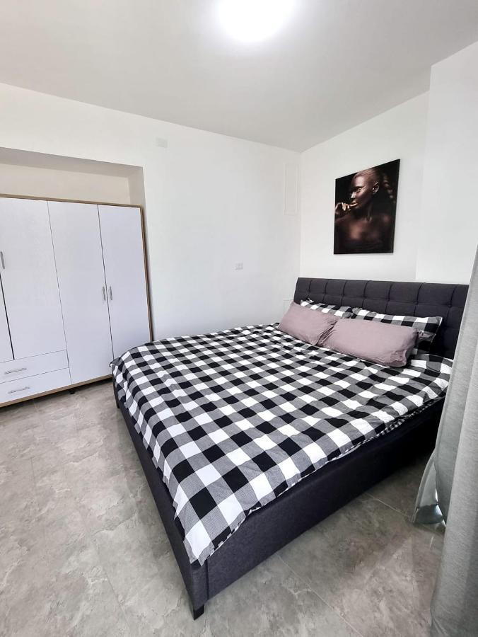 Sima Suite Ashdod Exterior photo
